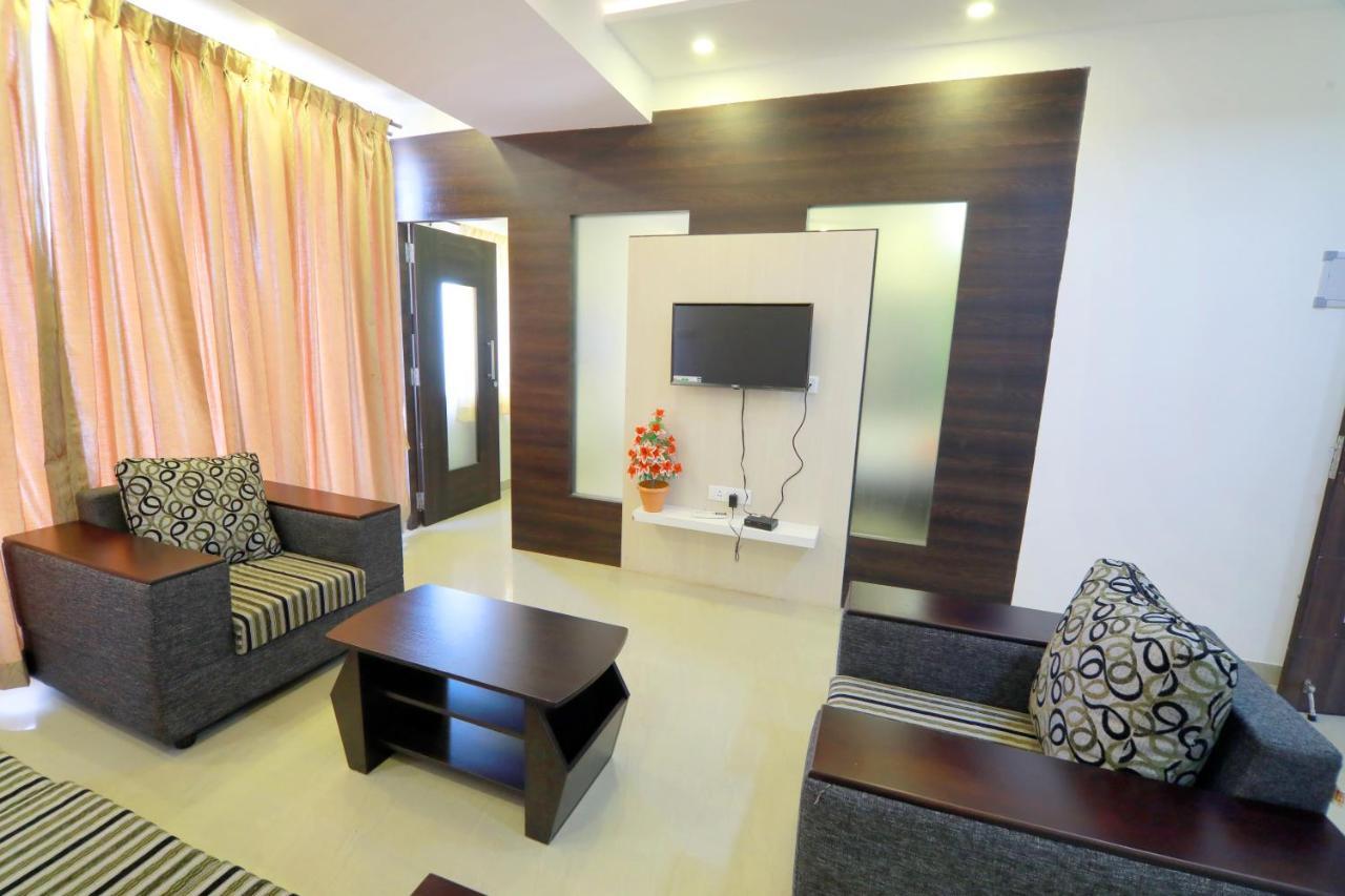 Hotel Ambai Grand Ambāsamudram Dış mekan fotoğraf
