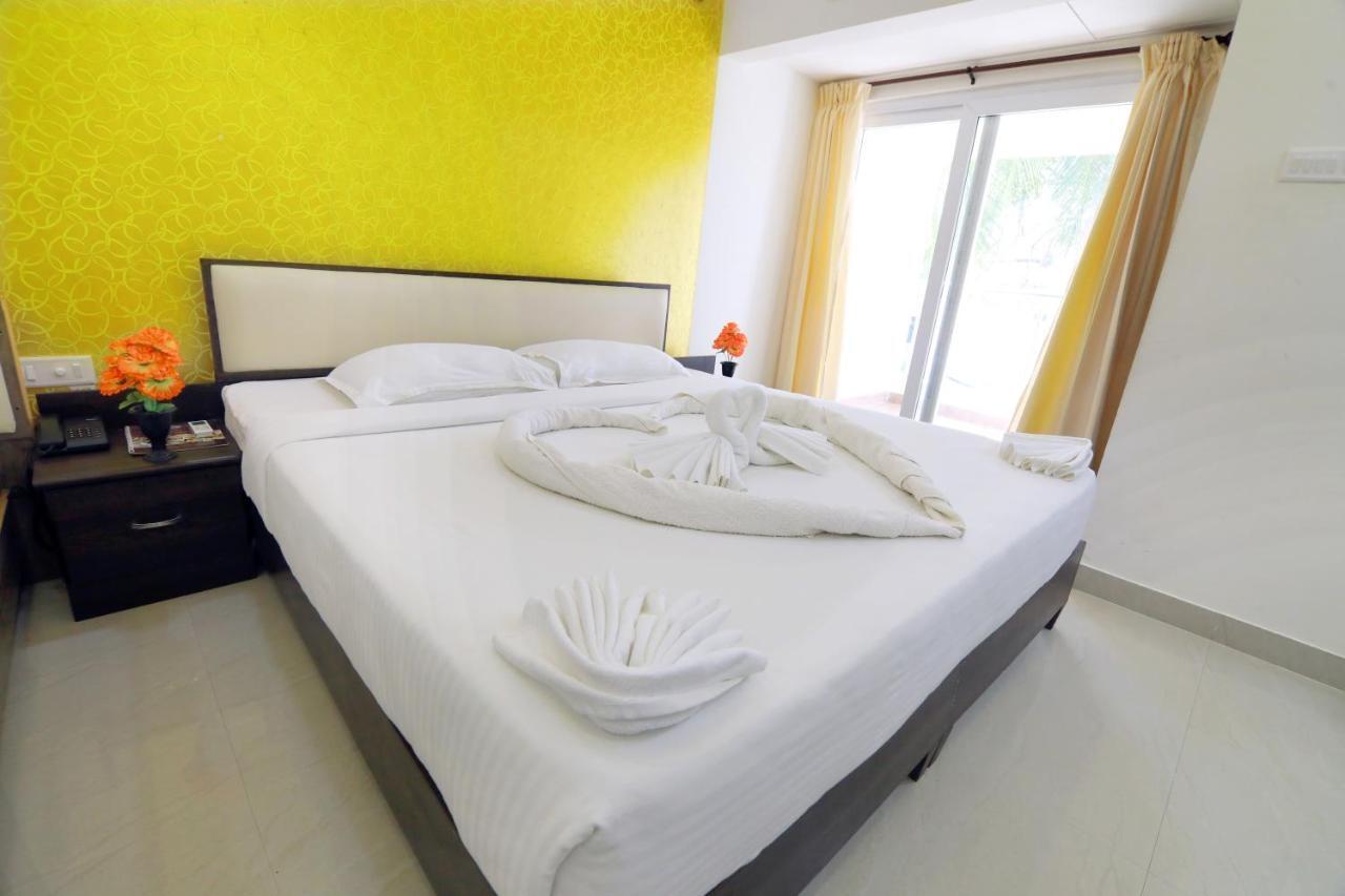 Hotel Ambai Grand Ambāsamudram Dış mekan fotoğraf