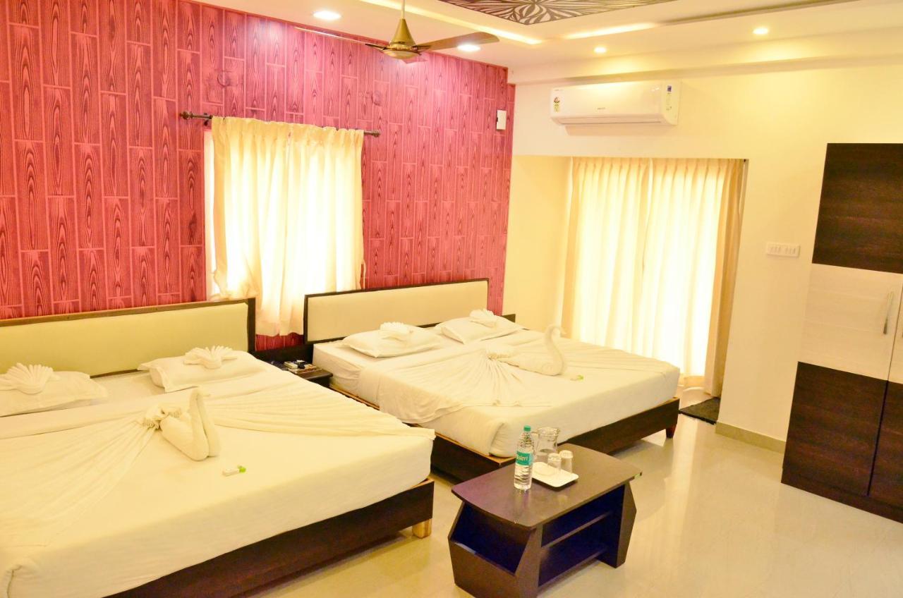 Hotel Ambai Grand Ambāsamudram Dış mekan fotoğraf